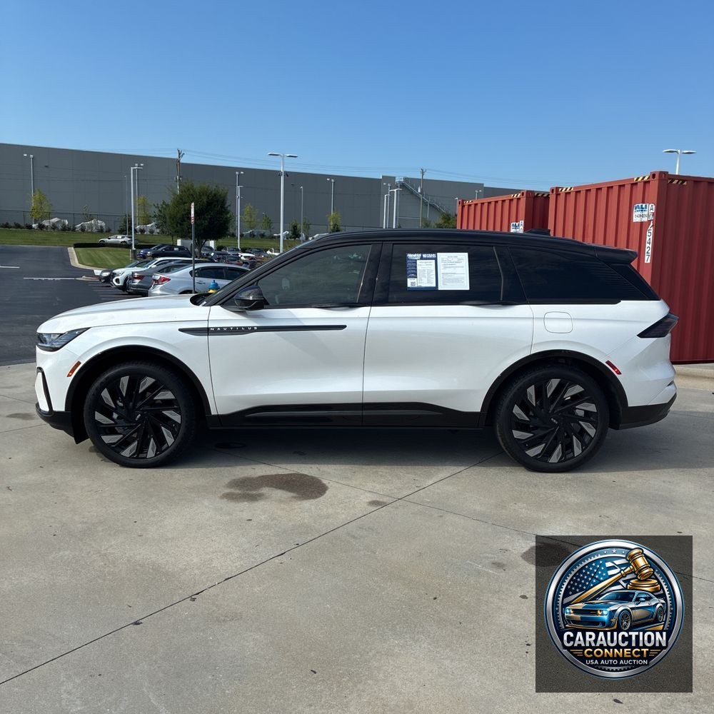 2025 Lincoln Nautilus Hybrid Reserve
