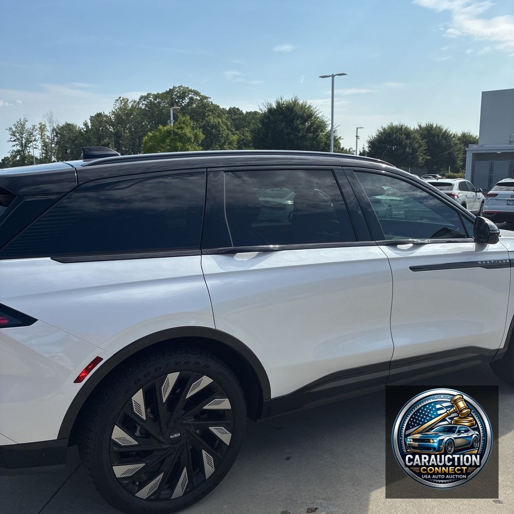 2025 Lincoln Nautilus Hybrid Reserve