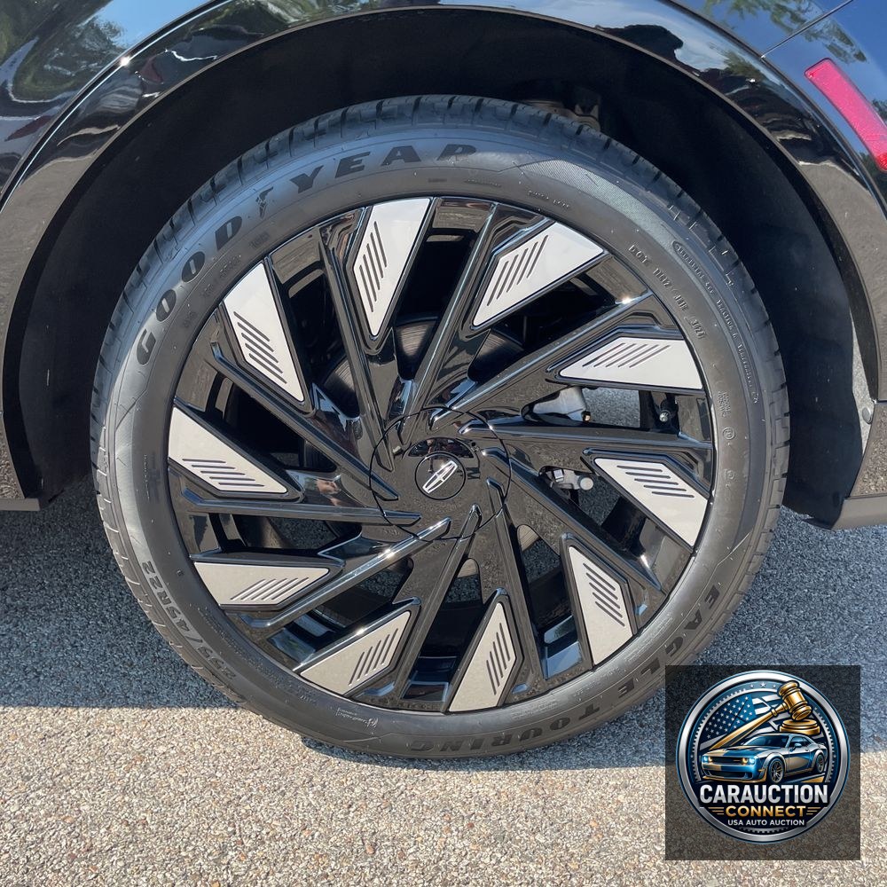 2025 Lincoln Nautilus Hybrid Reserve