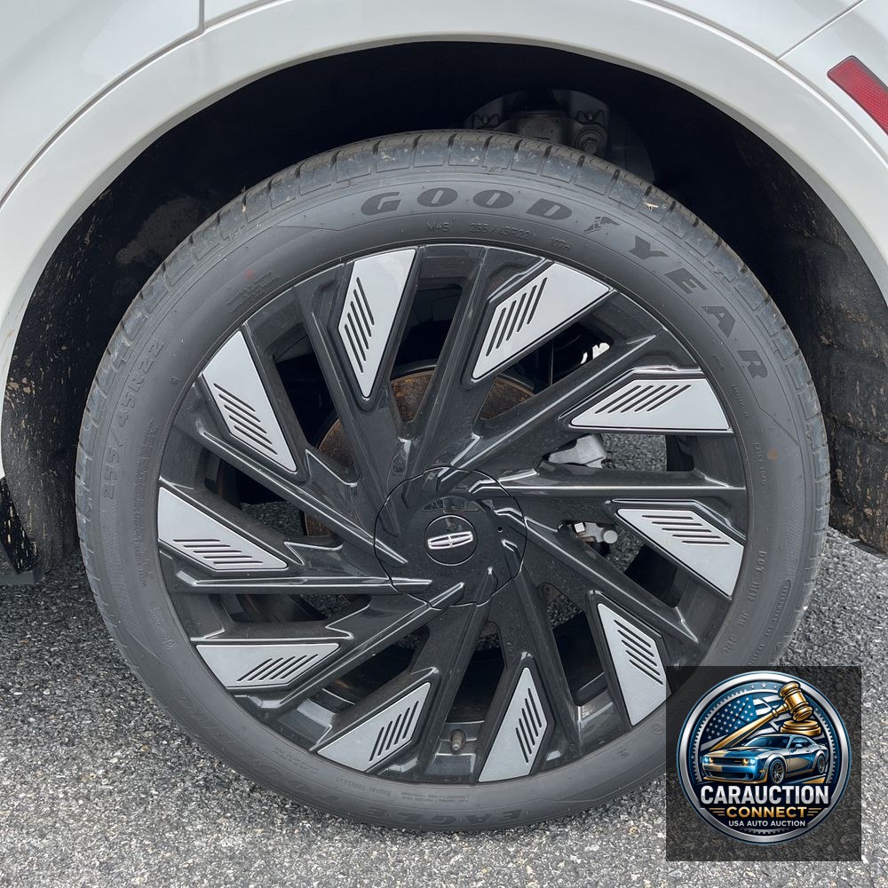 2024 Lincoln Nautilus Hybrid Reserve