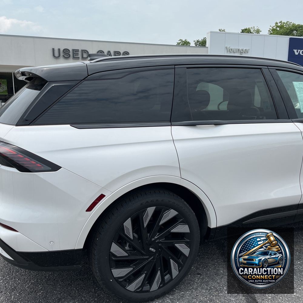 2024 Lincoln Nautilus Hybrid Reserve