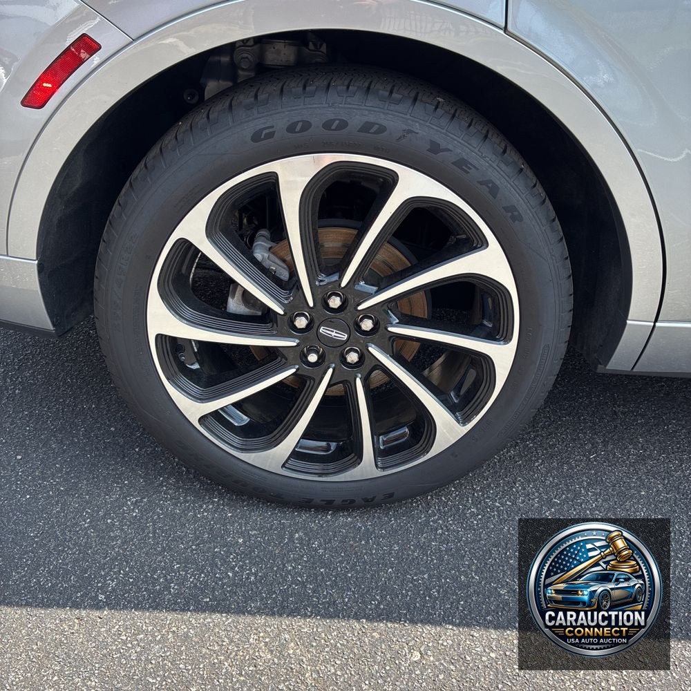 2024 Lincoln Nautilus Black Label