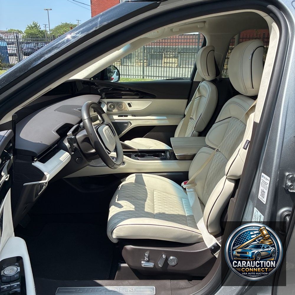 2024 Lincoln Nautilus Black Label