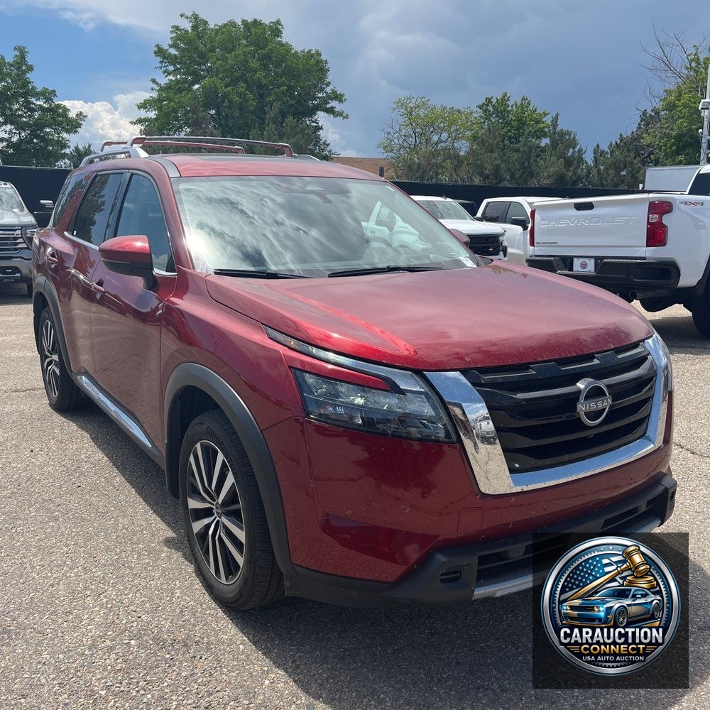 2025 Nissan Pathfinder Platinum 4D SUV FWD