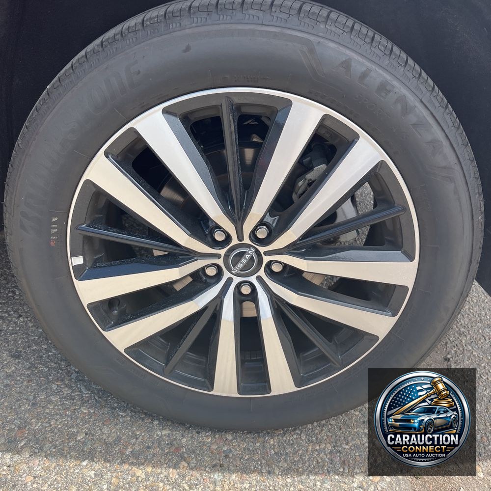 2025 Nissan Pathfinder Platinum 4D SUV FWD