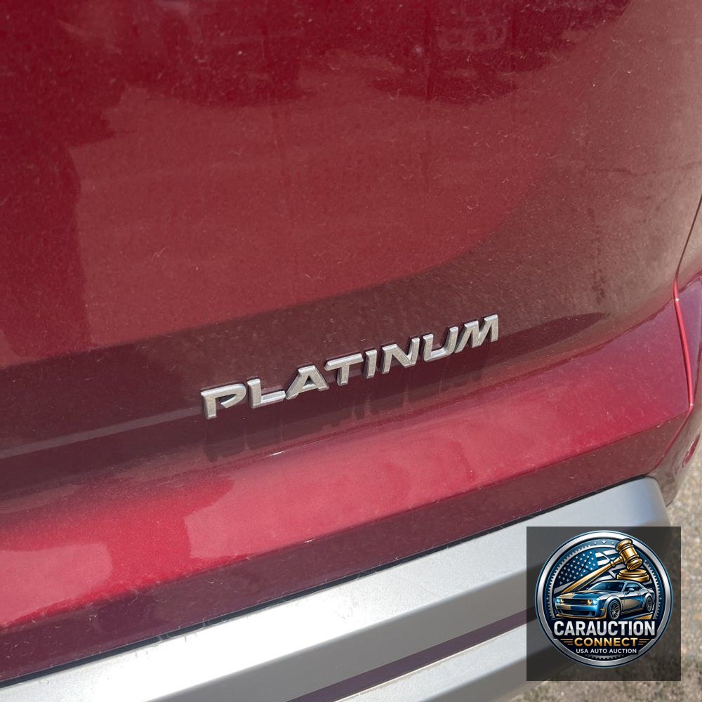 2025 Nissan Pathfinder Platinum 4D SUV FWD