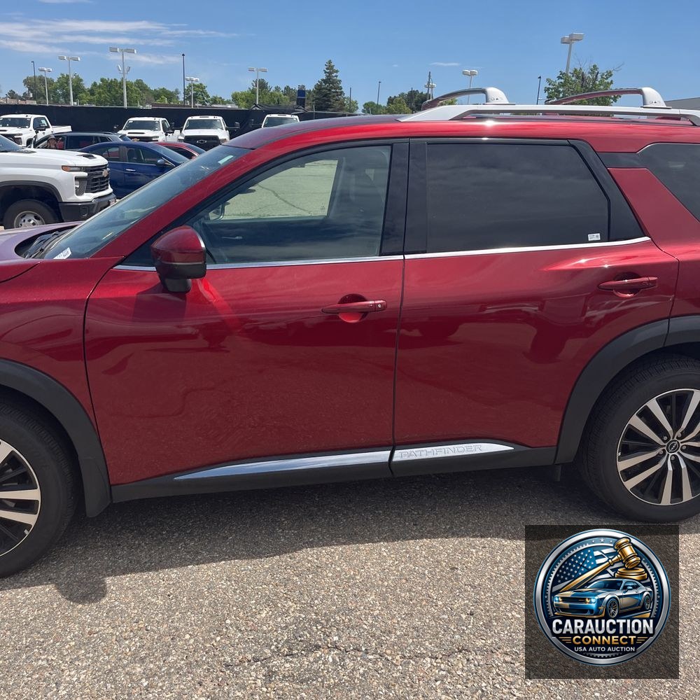 2025 Nissan Pathfinder Platinum 4D SUV FWD