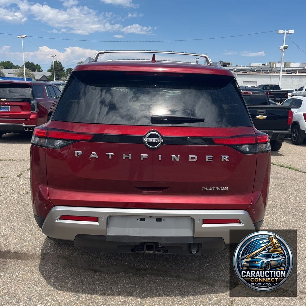 2025 Nissan Pathfinder Platinum 4D SUV FWD