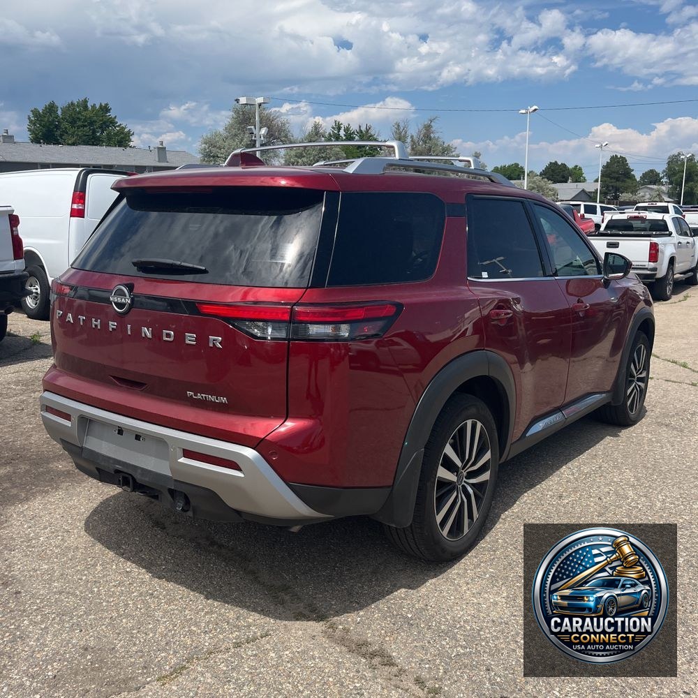 2025 Nissan Pathfinder Platinum 4D SUV FWD