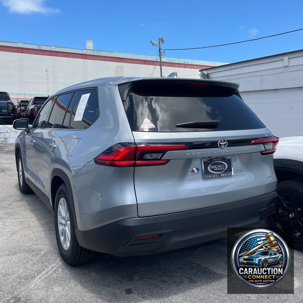 2024 Toyota Grand Highlander XLE