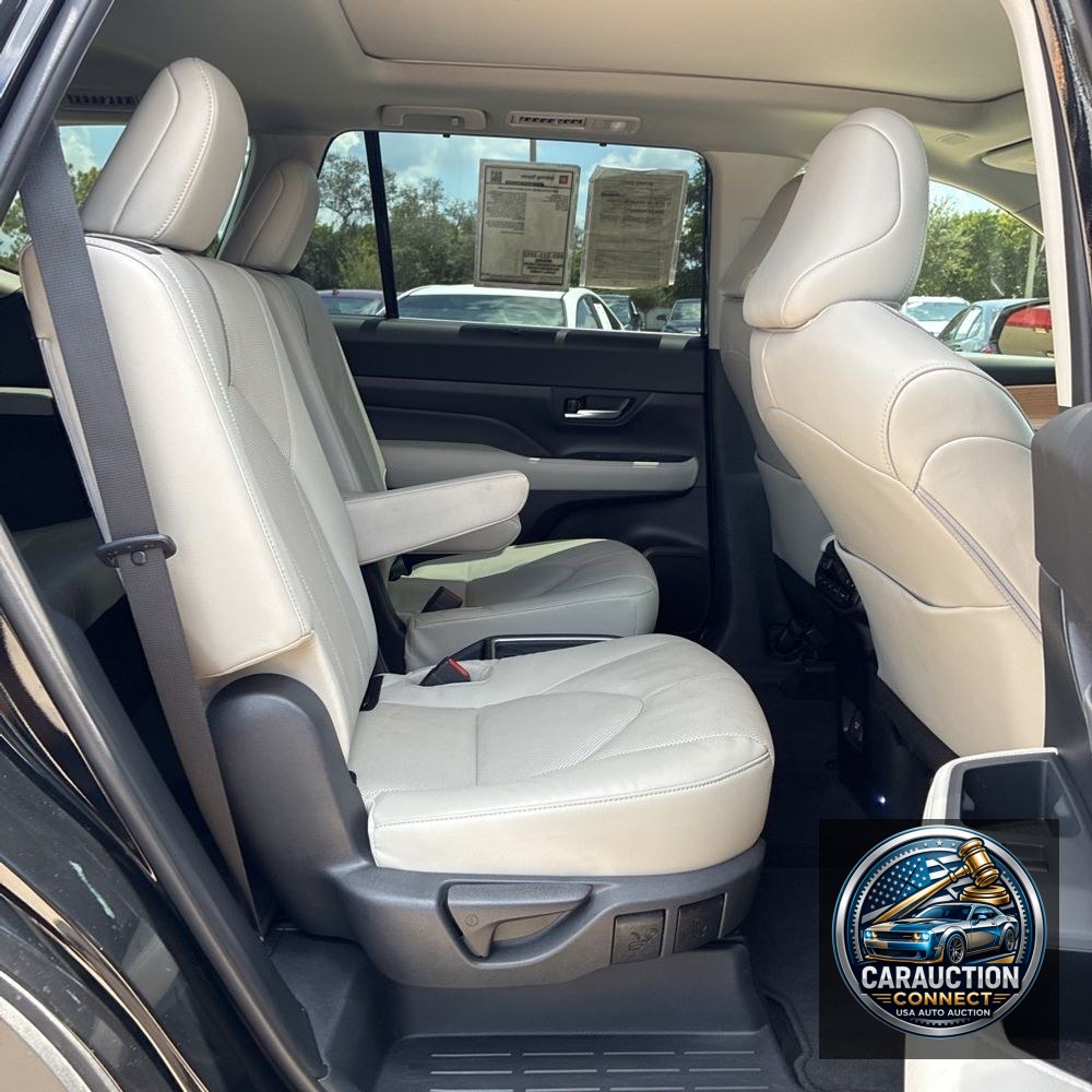 2024 Toyota Grand Highlander Platinum