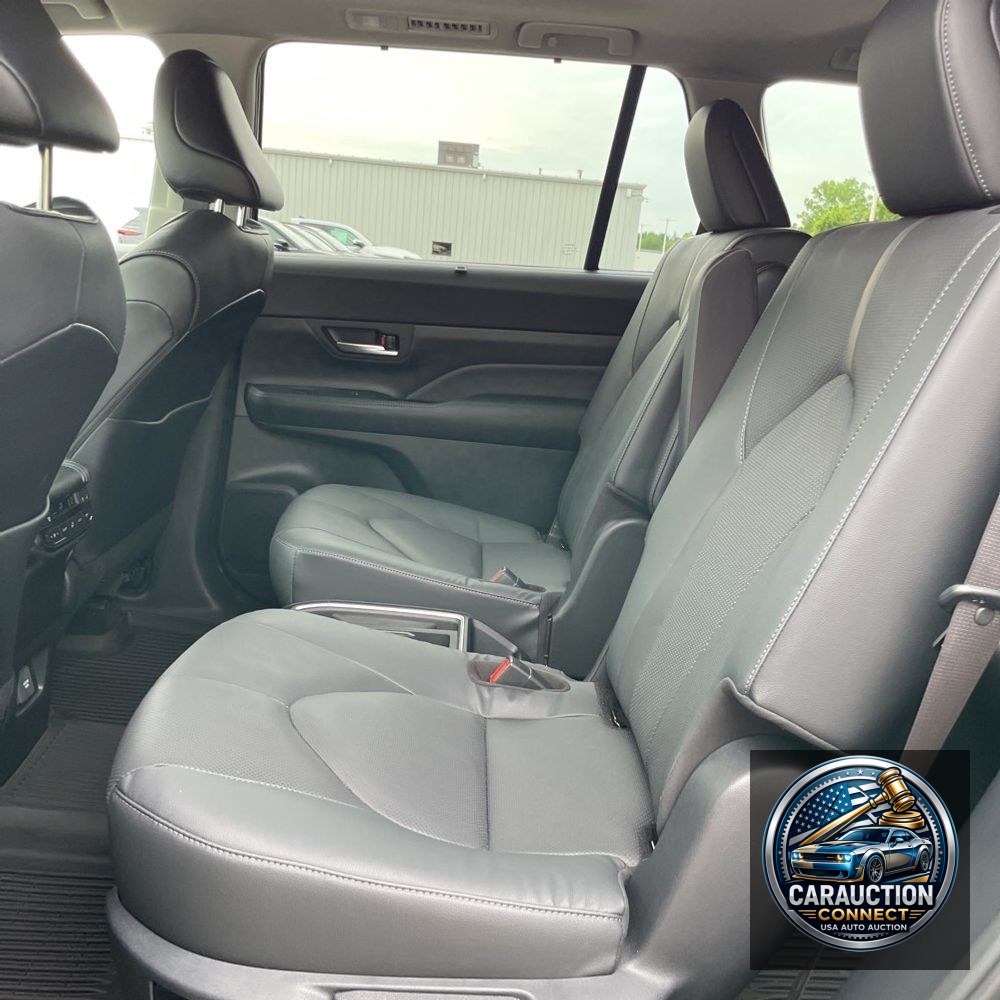 2024 Toyota Grand Highlander Platinum