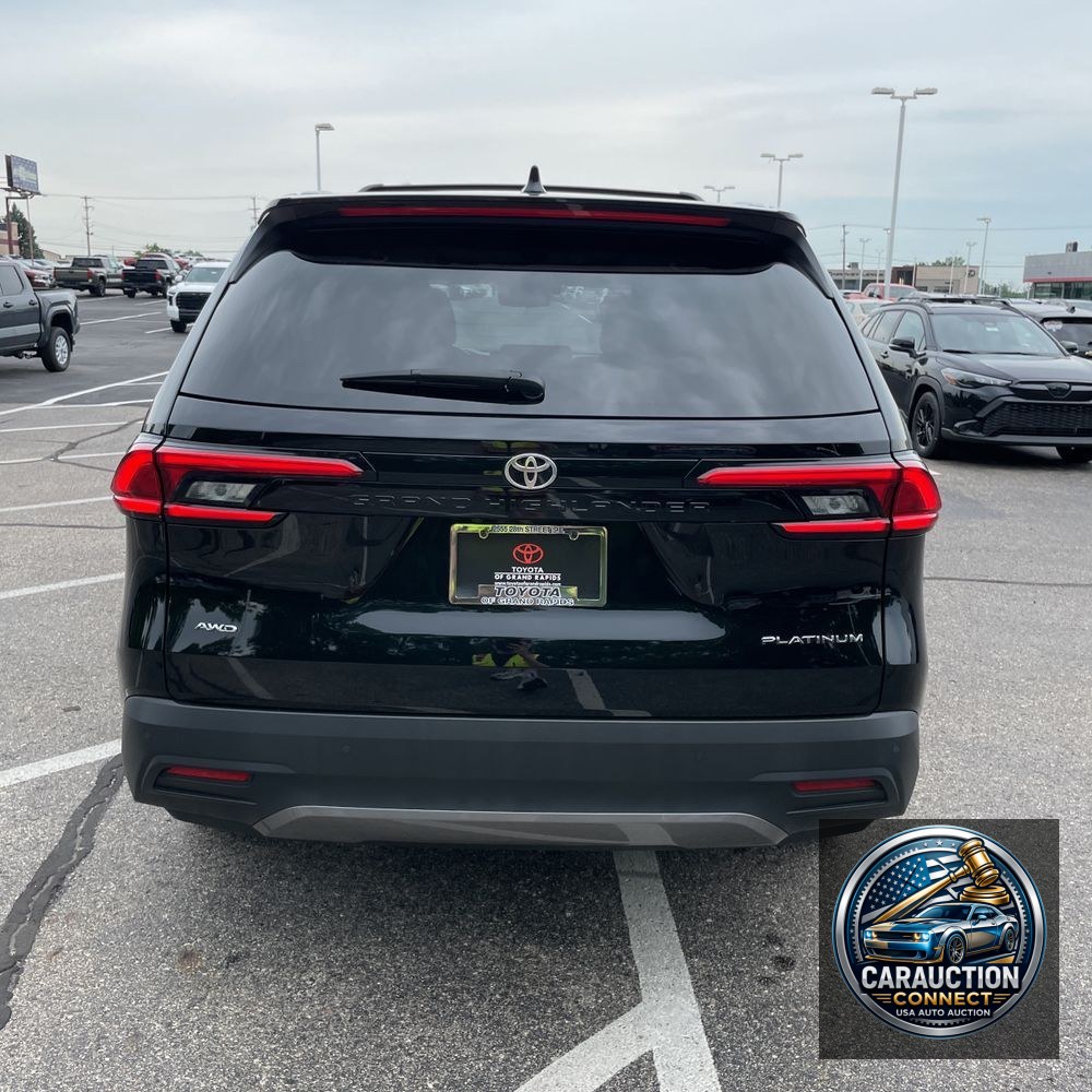 2024 Toyota Grand Highlander Platinum