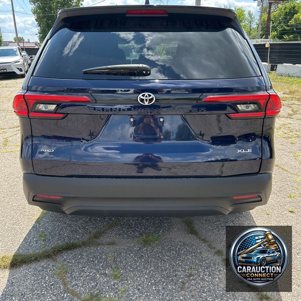 2024 Toyota Grand Highlander XLE