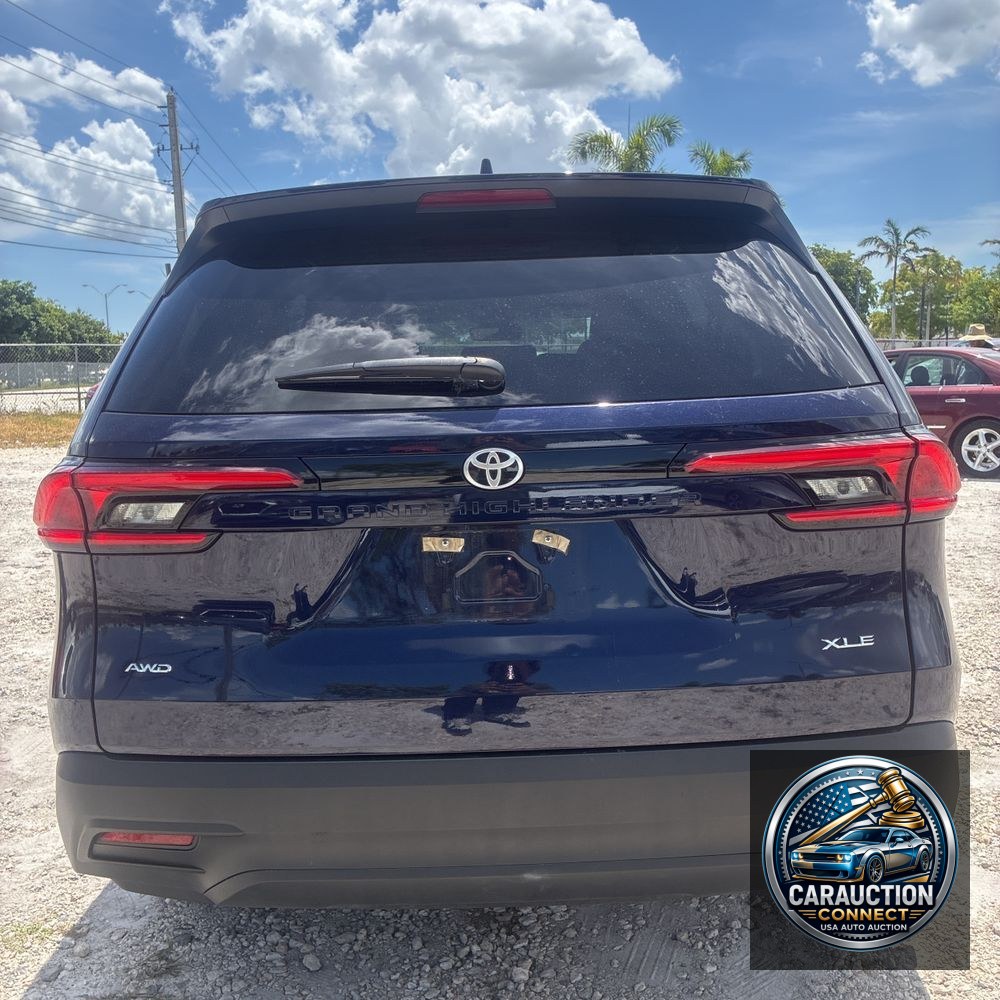 2024 Toyota Grand Highlander XLE