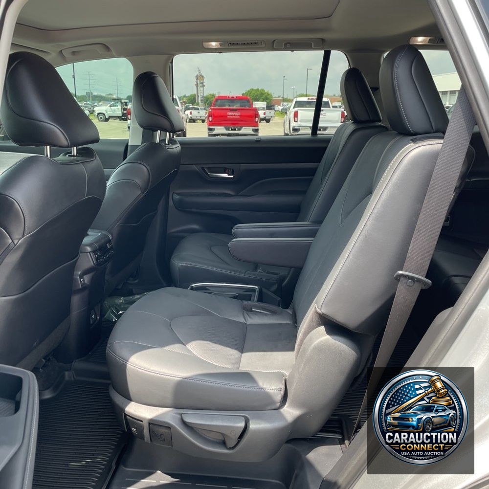2024 Toyota Grand Highlander Platinum