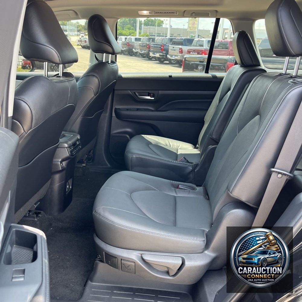2024 Toyota Grand Highlander Platinum