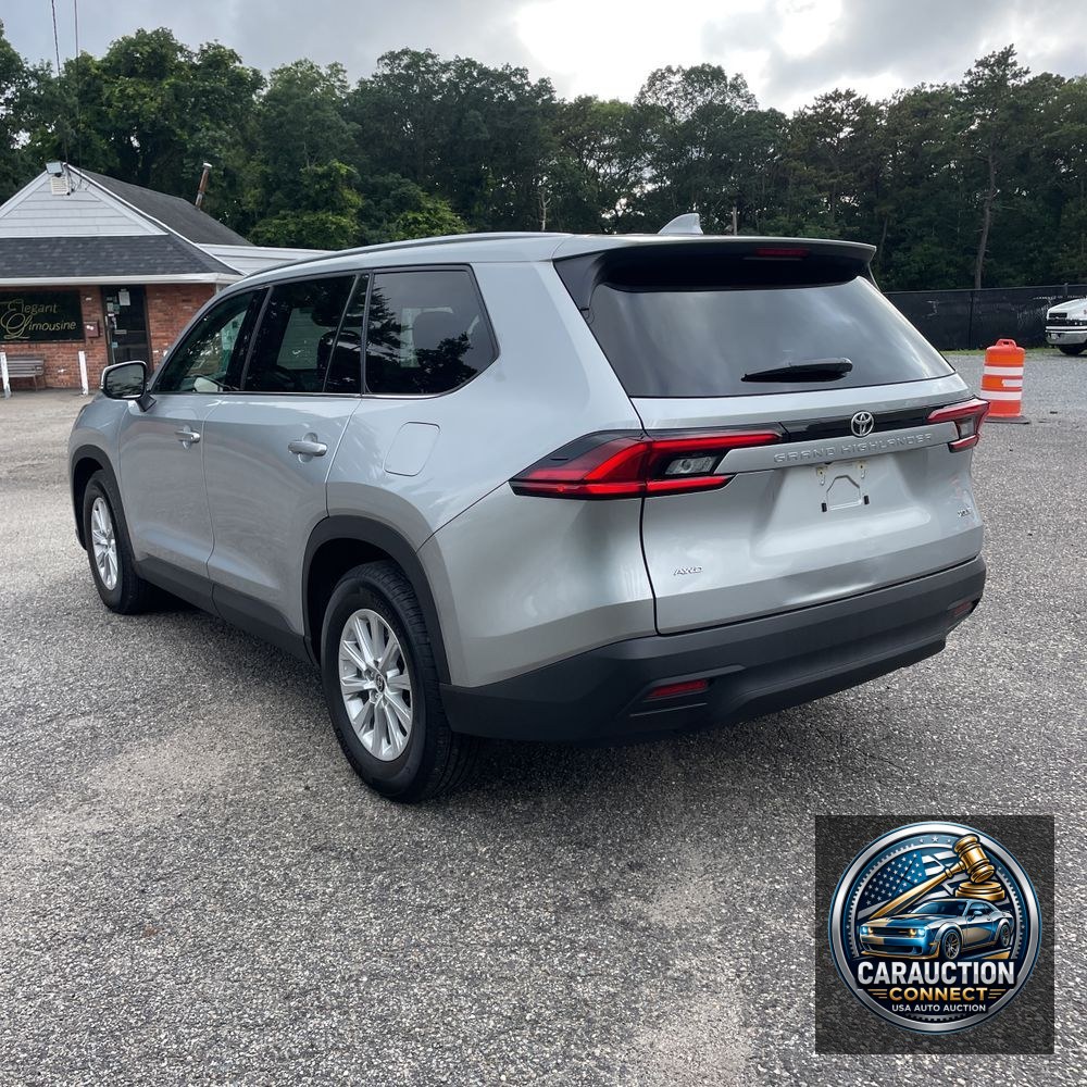 2025 Toyota Grand Highlander XLE