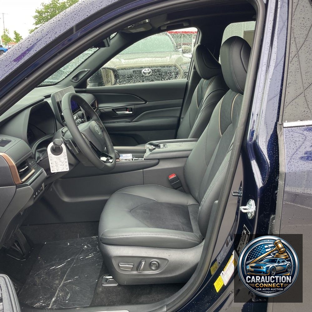 2025 Toyota Grand Highlander Hybrid MAX Platinum
