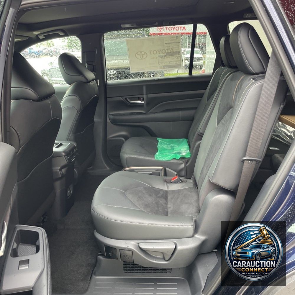 2025 Toyota Grand Highlander Hybrid MAX Platinum