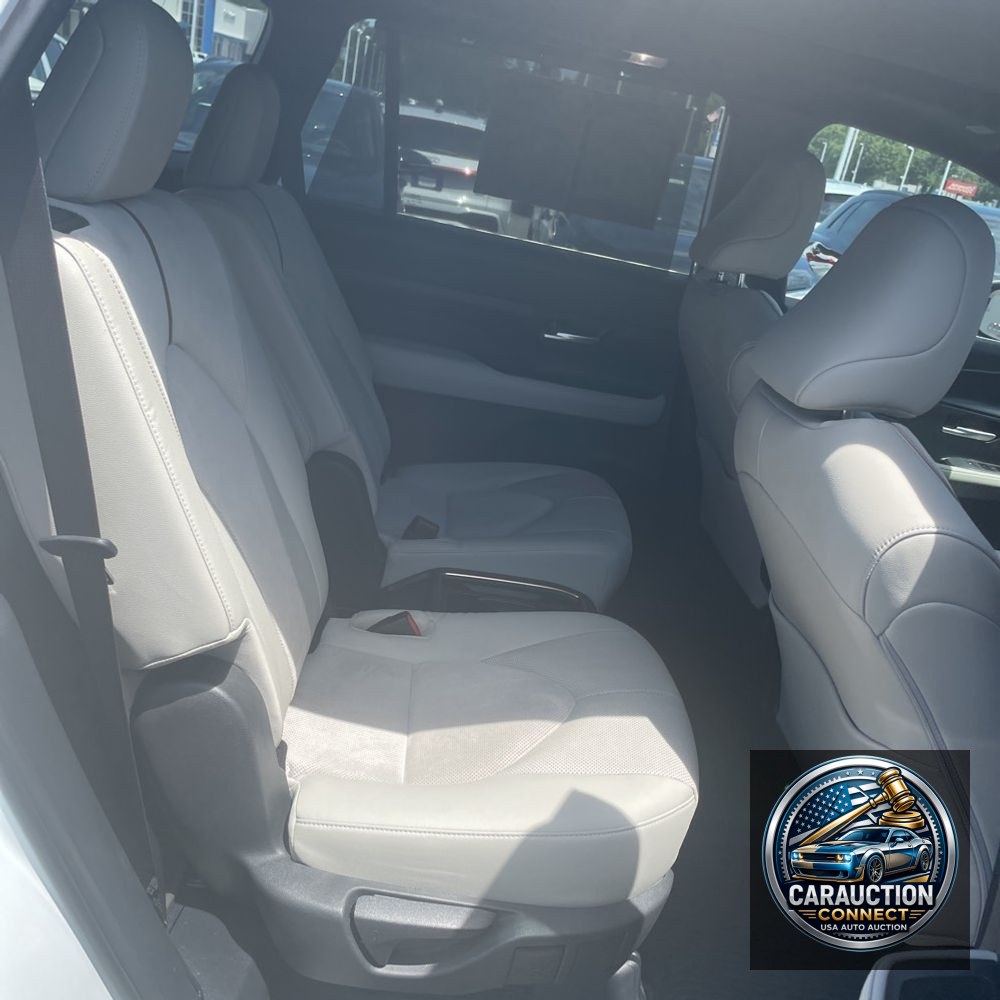 2024 Toyota Grand Highlander Hybrid MAX Platinum