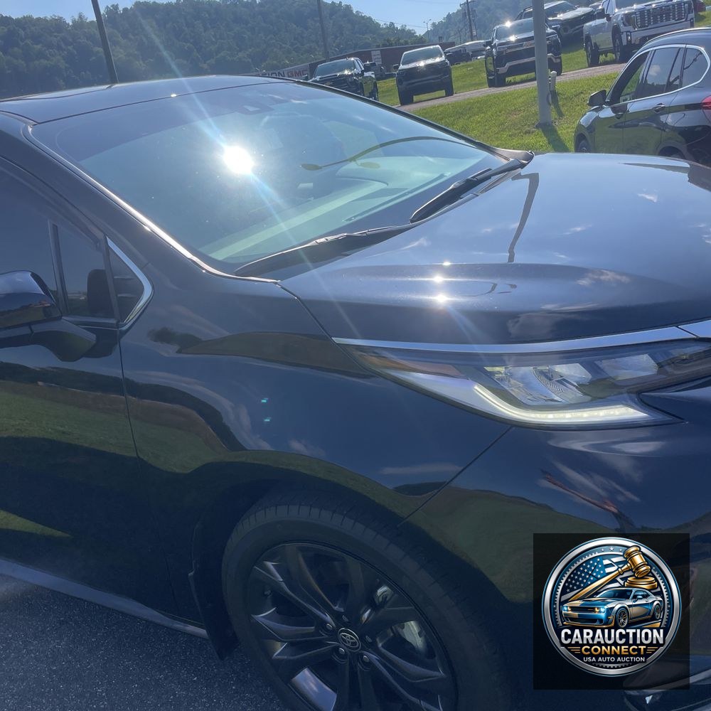 2024 Toyota Sienna XSE 7-Passenger