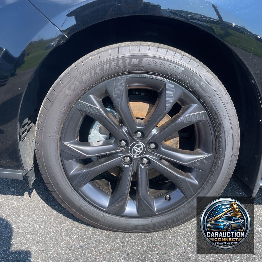 2024 Toyota Sienna XSE 7-Passenger
