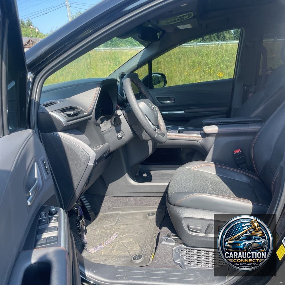 2024 Toyota Sienna XSE 7-Passenger