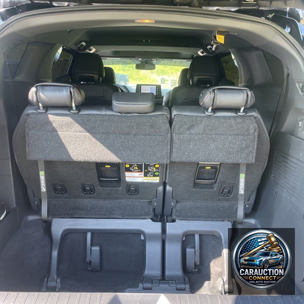 2024 Toyota Sienna XSE 7-Passenger