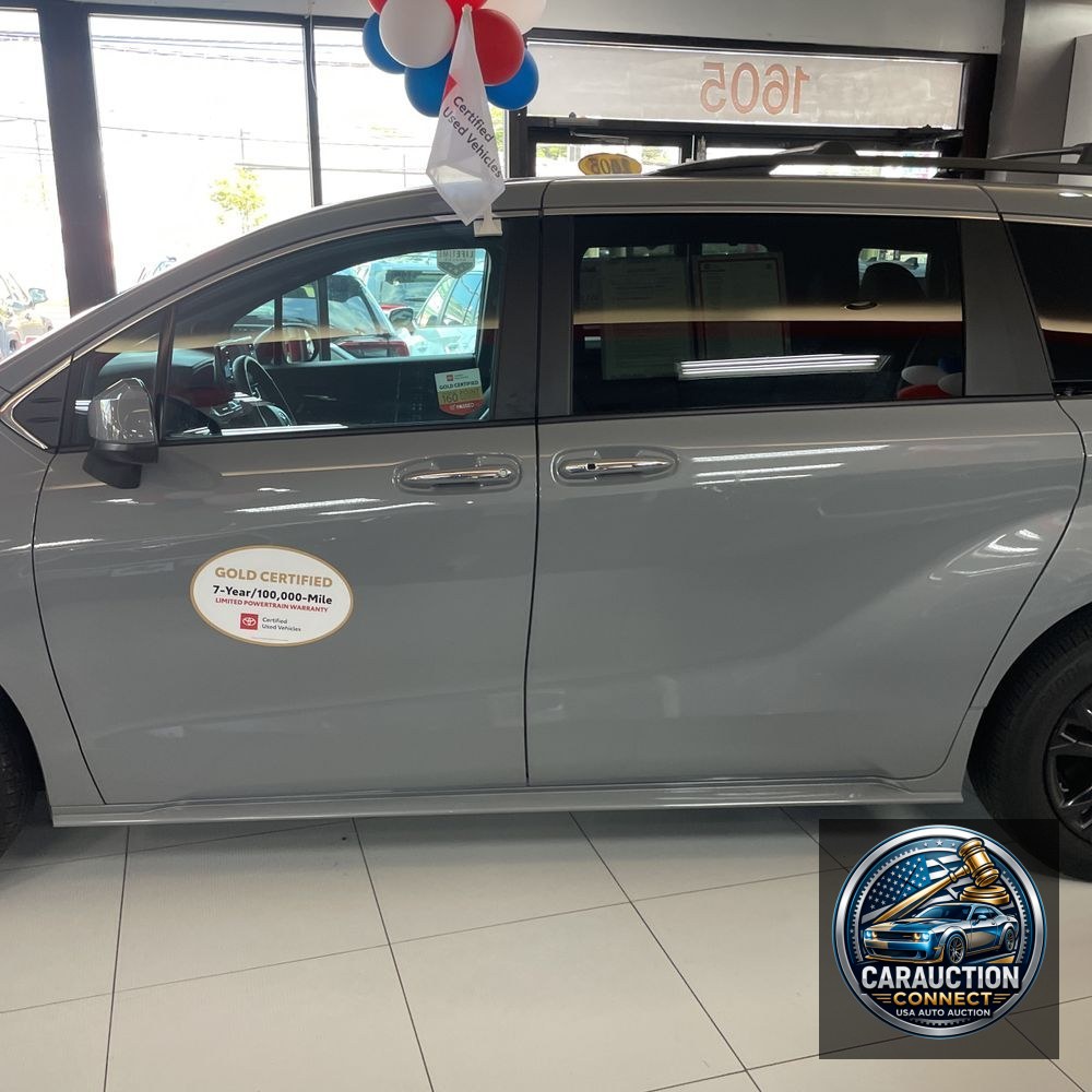 2024 Toyota Sienna Woodland Edition