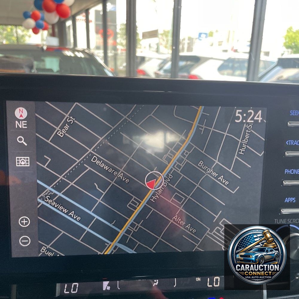 2024 Toyota Sienna Woodland Edition