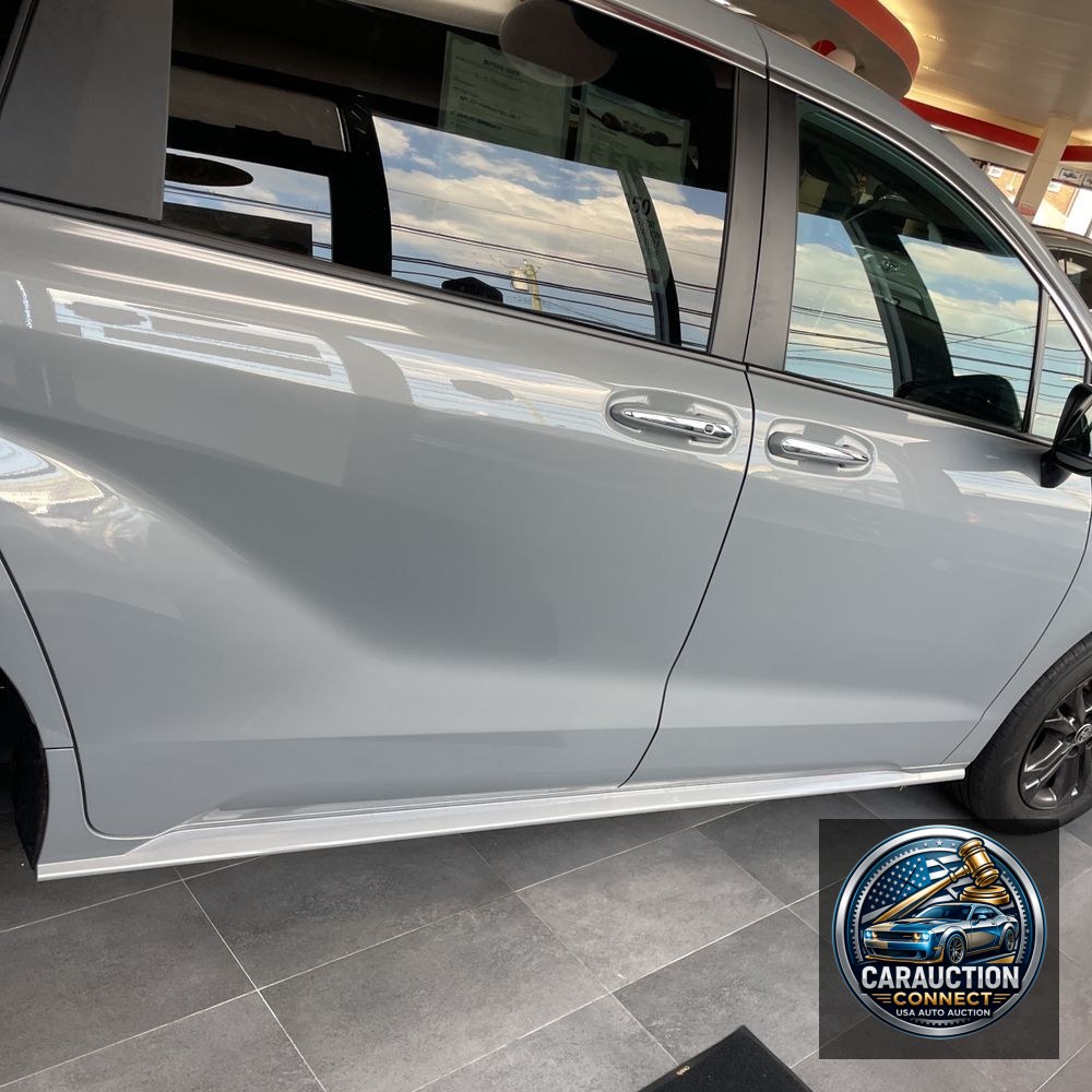2024 Toyota Sienna Woodland Edition