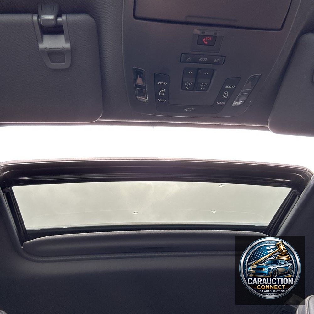 2024 Toyota Sienna Woodland Edition