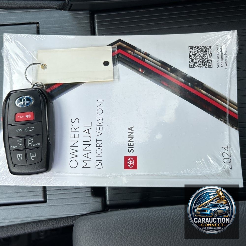2024 Toyota Sienna Woodland Edition