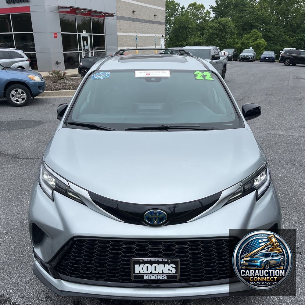 2022 Toyota Sienna XSE 7-Passenger