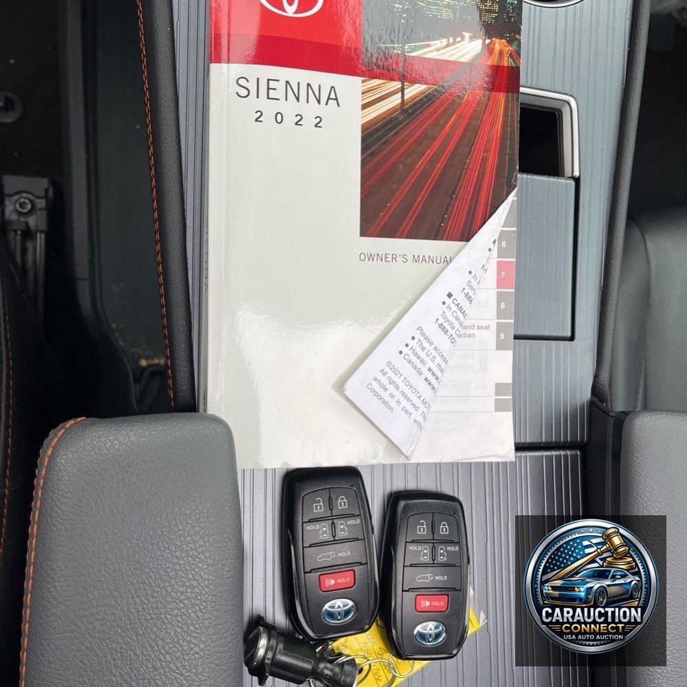 2022 Toyota Sienna XSE 7-Passenger
