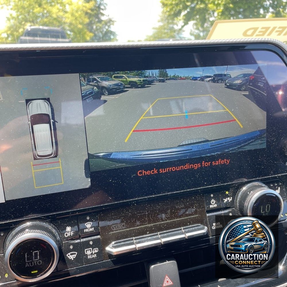2024 Toyota Highlander Hybrid Platinum