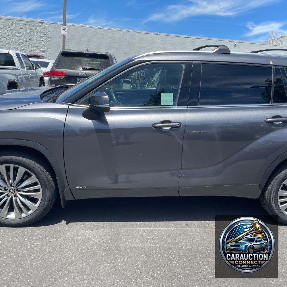 2024 Toyota Highlander Hybrid Platinum