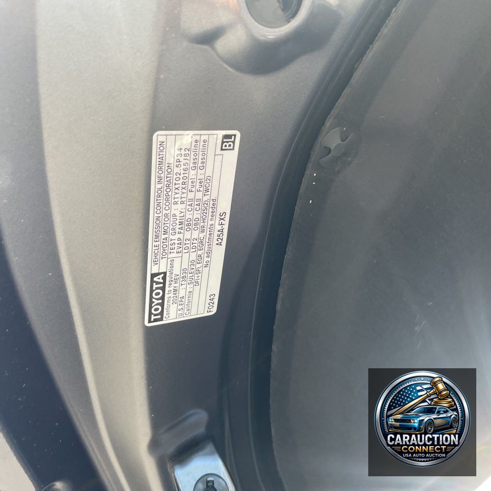 2024 Toyota Highlander Hybrid Platinum