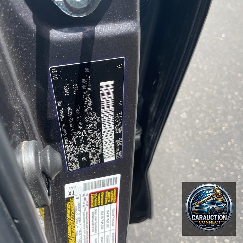 2024 Toyota Highlander Hybrid Platinum