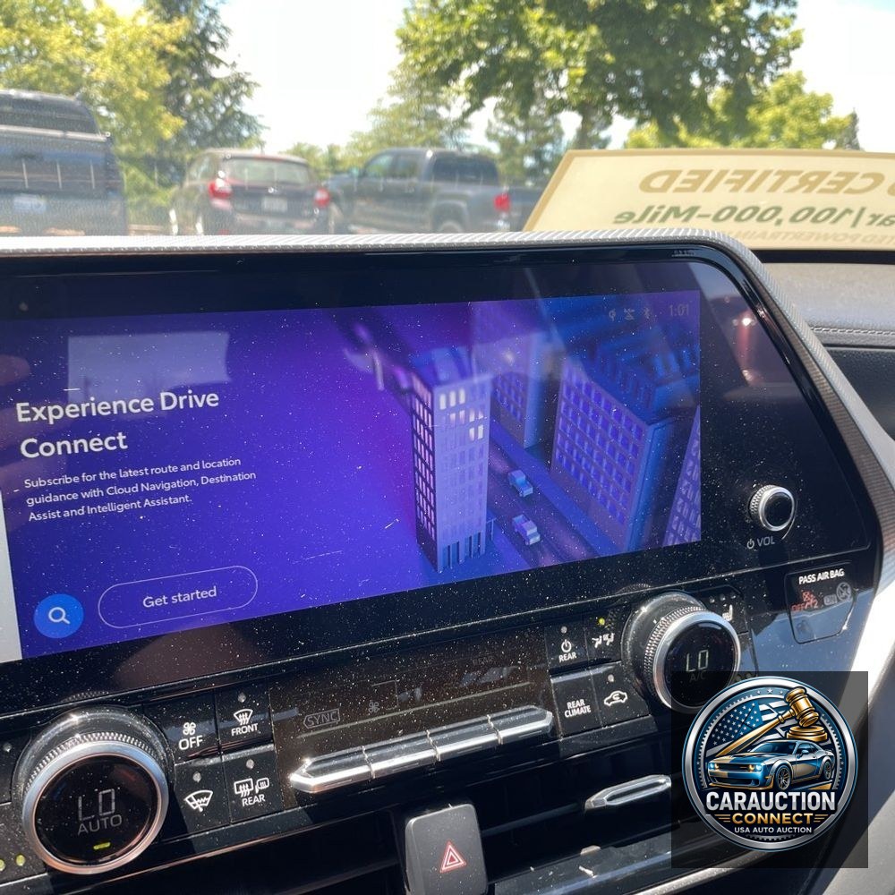 2024 Toyota Highlander Hybrid Platinum