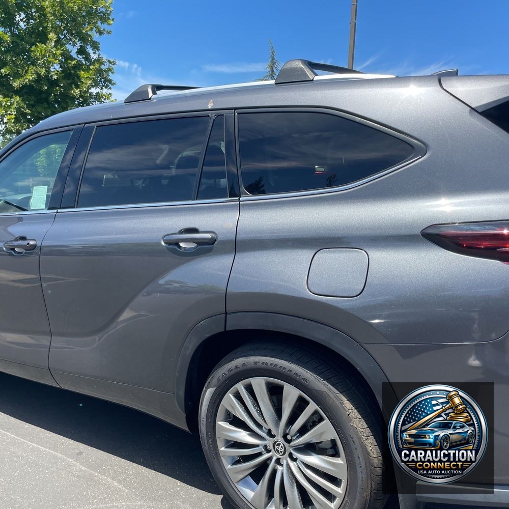 2024 Toyota Highlander Hybrid Platinum