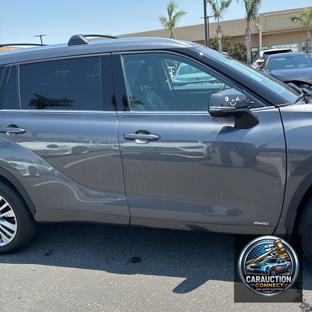 2024 Toyota Highlander Hybrid Platinum