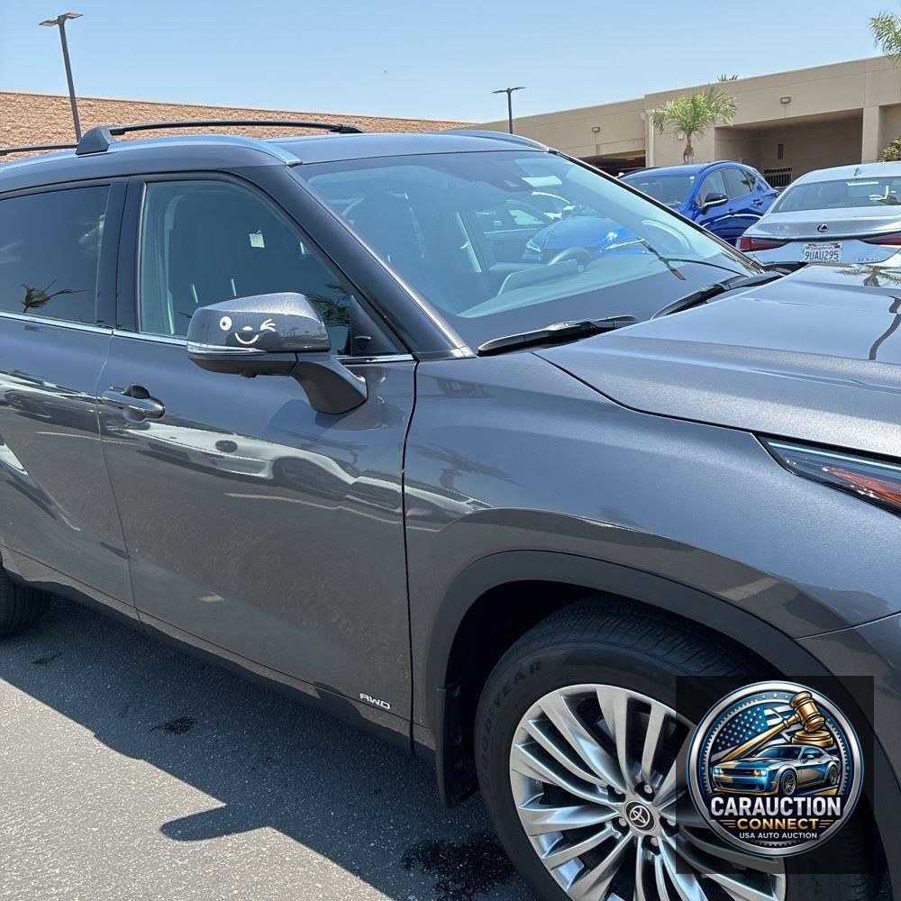 2024 Toyota Highlander Hybrid Platinum