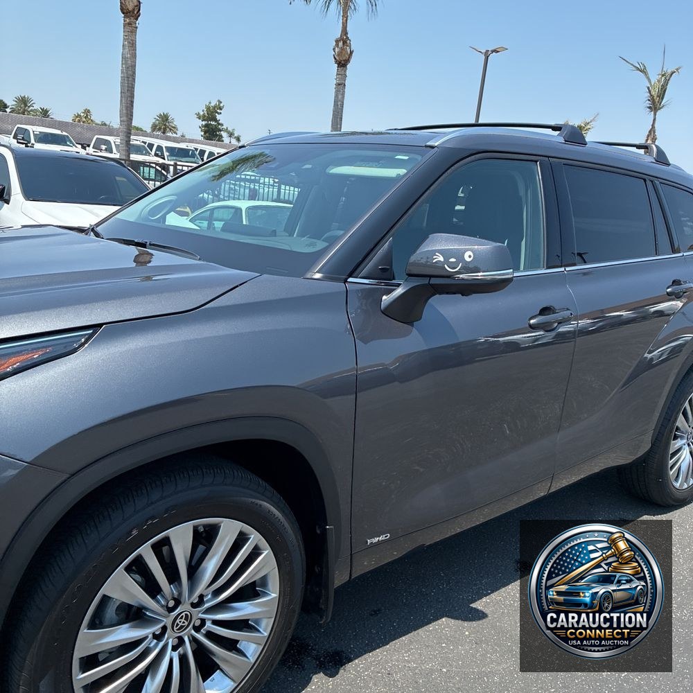 2024 Toyota Highlander Hybrid Platinum