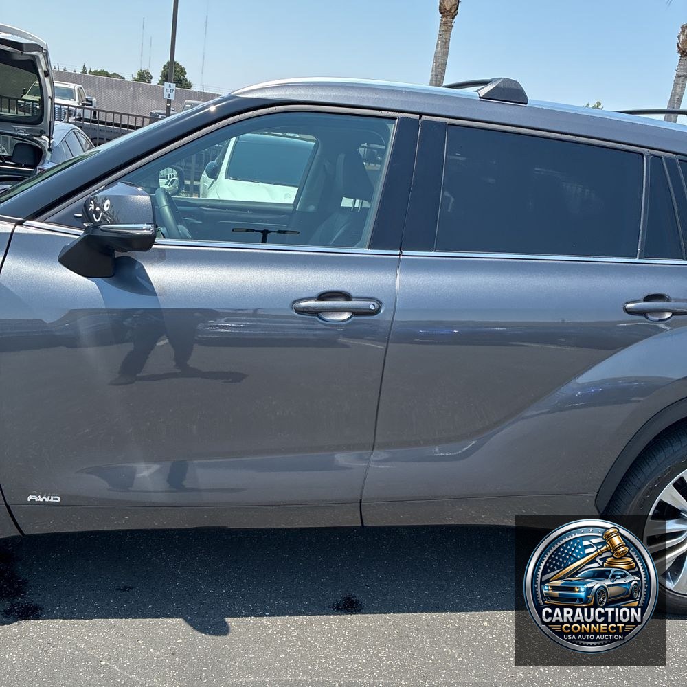 2024 Toyota Highlander Hybrid Platinum