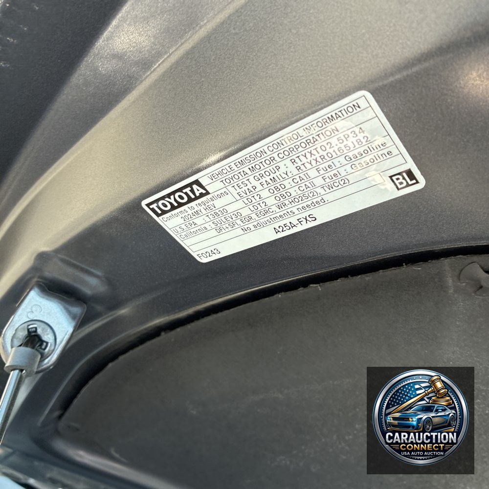2024 Toyota Highlander Hybrid Platinum