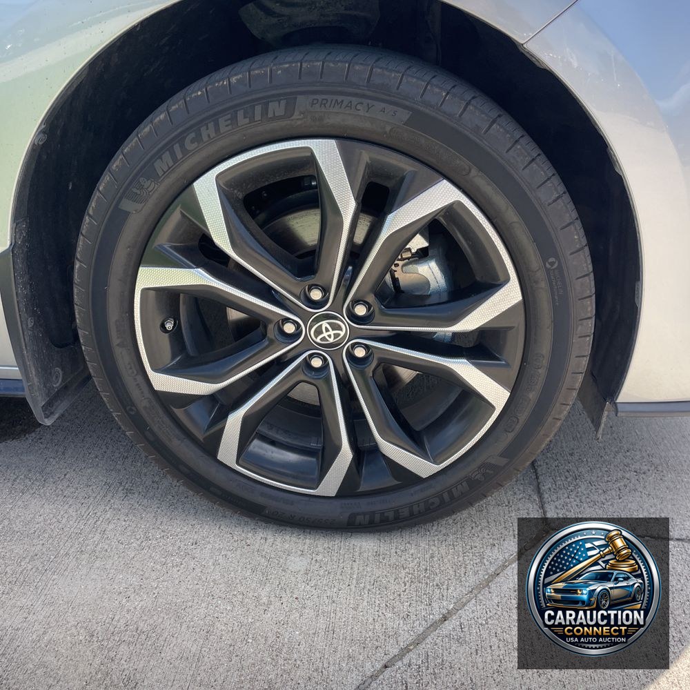 2025 Toyota Sienna Platinum 7-Passenger