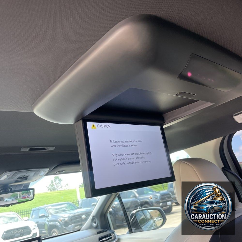 2025 Toyota Sienna Platinum 7-Passenger