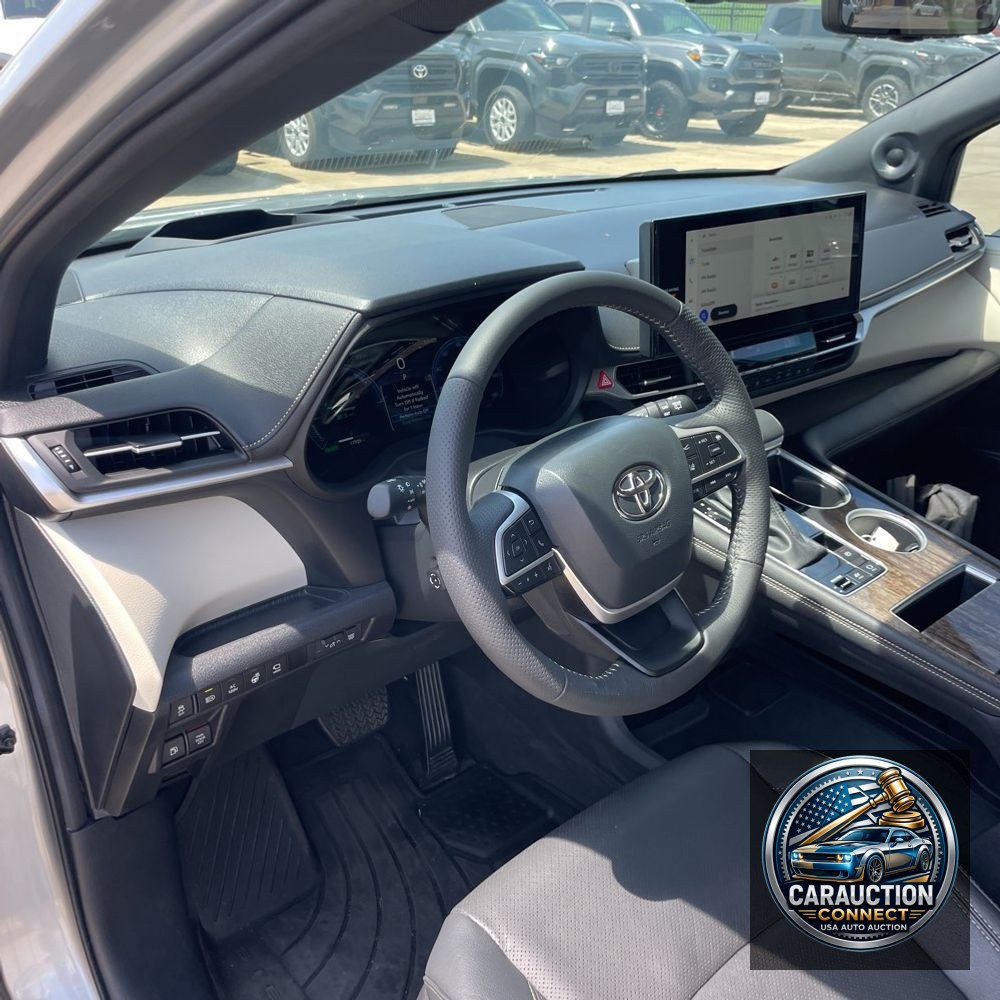 2025 Toyota Sienna Platinum 7-Passenger